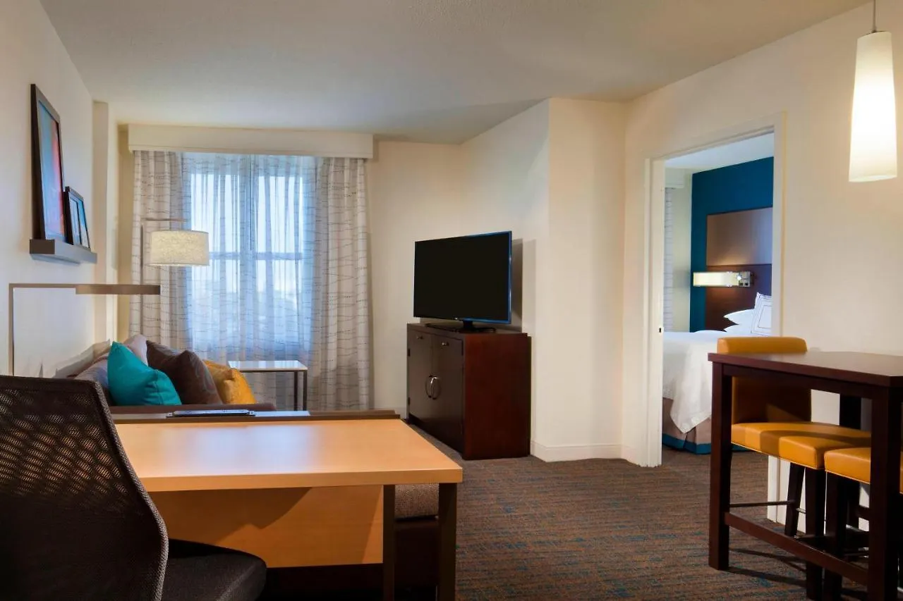 Residence Inn Tampa Downtown 3*,